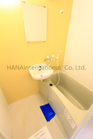 ユナイト 東門前ロベルト・メルルの浴室|同物件の参考写真です。