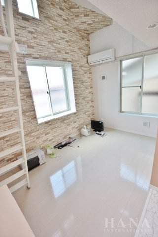 サザンリビエラ多摩川の居間・リビング|同タイプ参考写真です。