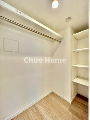 ライオンズマンション東日暮里第2の収納|ウォークインクローゼット