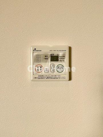 ライオンズマンション東日暮里第2の発電・温水設備|【給湯リモコン】外での一日を忘れさせてくれるオートバス機能でお好みの湯量・温度に調整された浴槽。