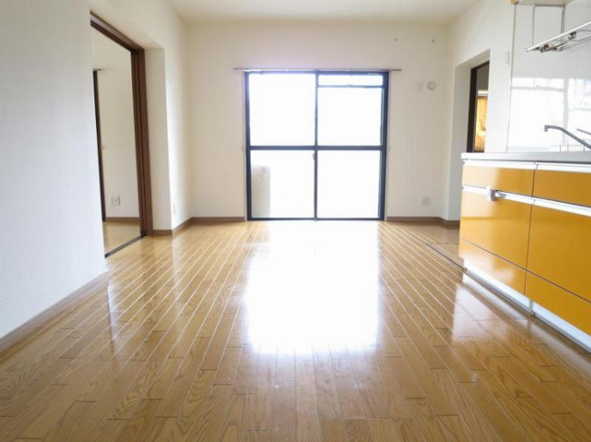 【居間・リビング】 | リーブルハイツ | 別号室の写真になります。現況優先。