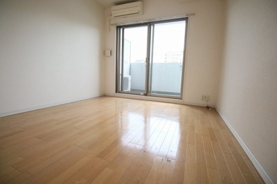 【居間・リビング】 | ジュネーゼロイヤルレジデンス梅田東