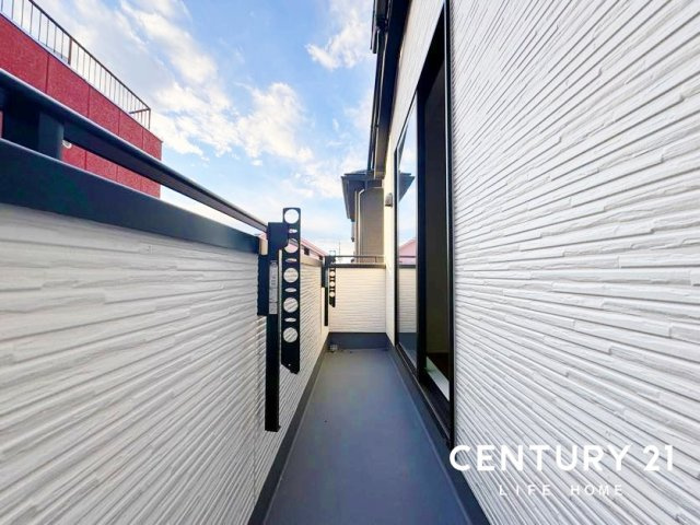 【バルコニー】 | JR南武線「矢野口」新築分譲 | 外からの目が気にならないバルコニーで洗濯物が干せます