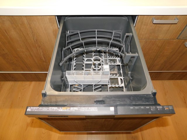 名古屋市瑞穂区雁道町１丁目の新築一戸建のキッチン|◇食洗機◇　　家事の負担を軽減する便利な食洗機付き！