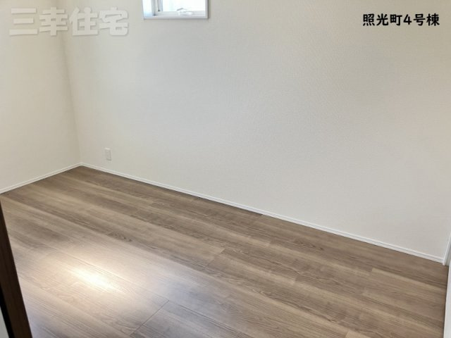 碧南市照光町の洋室|１階の洋室は独立するので2世帯同居も可能です