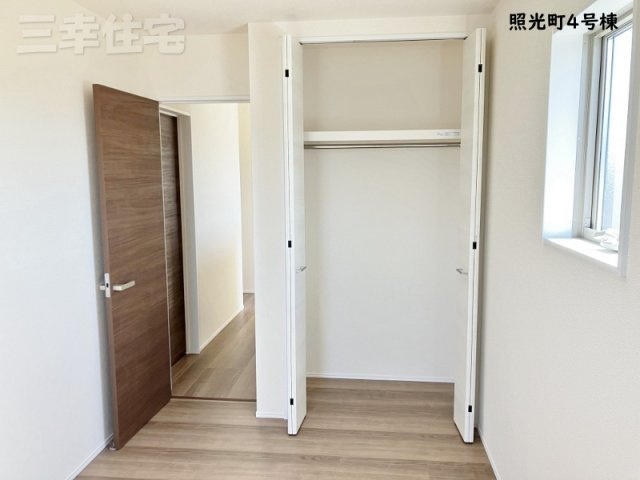 碧南市照光町の収納|洋室の収納