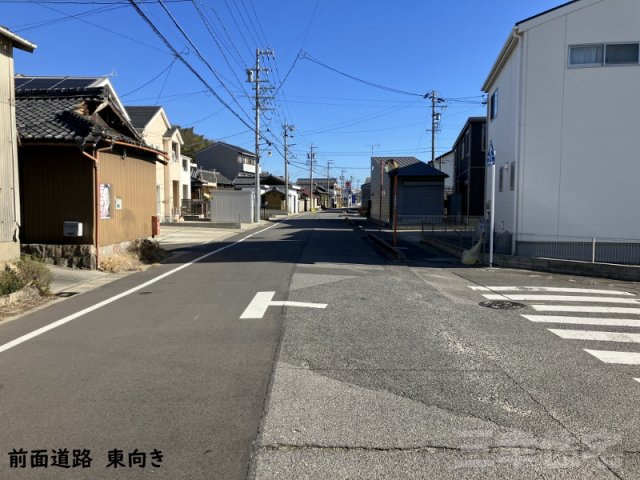 碧南市照光町の前面道路含む現地写真|広い前面道路
