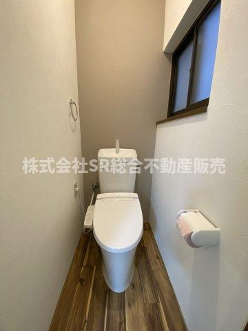 東鴻池町5丁目中古戸建のトイレ|温水洗浄便座もございます♪