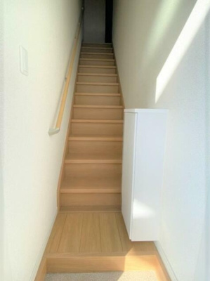 【玄関】 | フラッティ東馬込 | 階段です