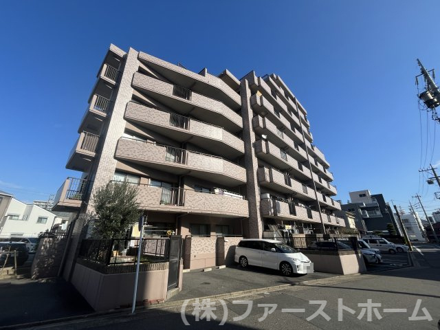 宝マンション日比野の外観|物件の外観です