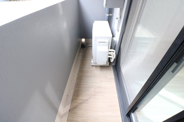 【バルコニー】