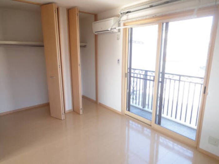 ローズコート．コモの内装|101 2F洋室