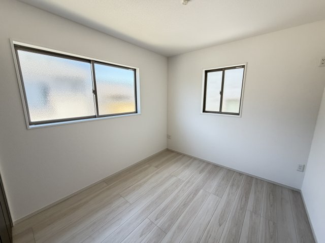 アーバンスタイル前橋市北代田町2期　1号棟の洋室|２階洋室2です