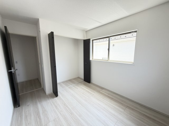 アーバンスタイル前橋市北代田町2期　1号棟の収納|２階洋室4収納です。