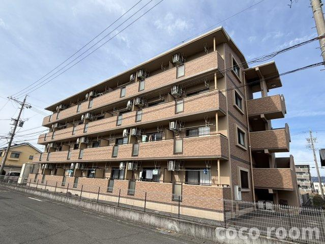 リヴエターナルの外観