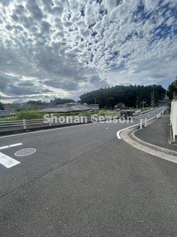 【現地画像あり】海老名市国分寺台4丁目　全2棟　A号棟の前面道路含む現地写真