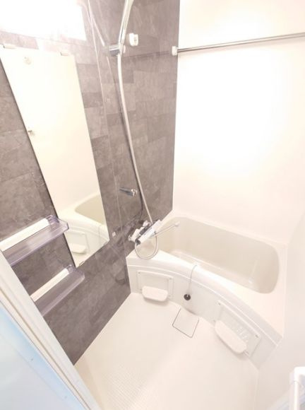 Ａｖａｎｔｉ市川の浴室