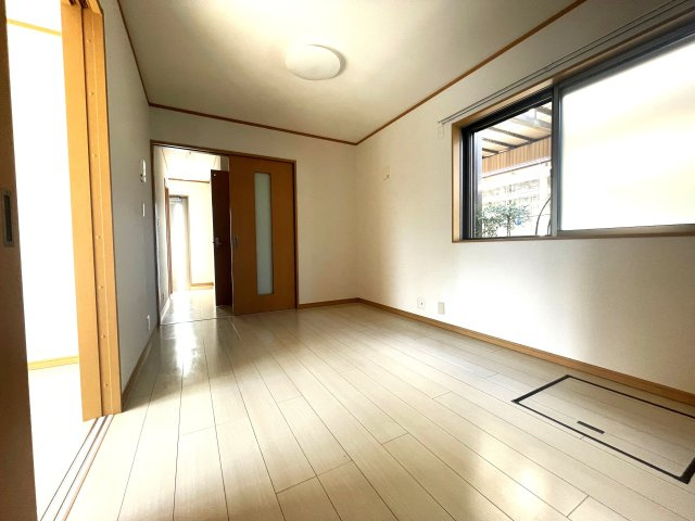 嶋野貸家の居間・リビング