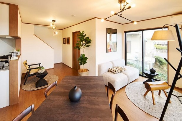 【居間・リビング】 | ゴルフガーデン分譲地　戸建