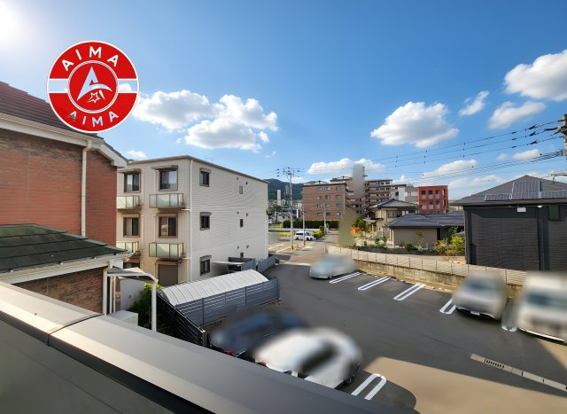 福岡市城南区東油山1丁目第1-2棟（2号棟）の展望|窓から緑が見える物件も魅力的です。
