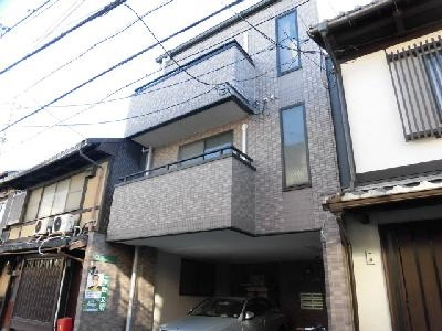 アイアール六角の外観