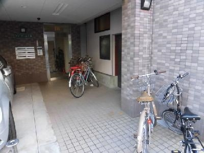 アイアール六角の駐車場|駐輪スペース