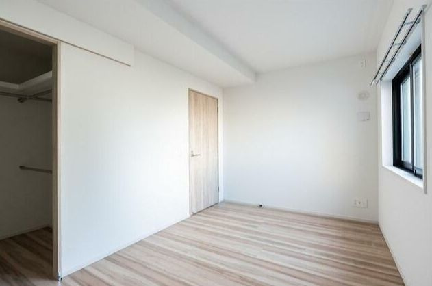 グランカーサ川口青木町公園の洋室