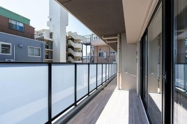 グランカーサ川口青木町公園のバルコニー