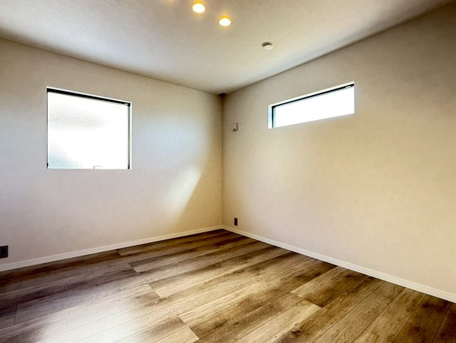 川越的場　新築一戸建ての洋室|広々とした洋室です