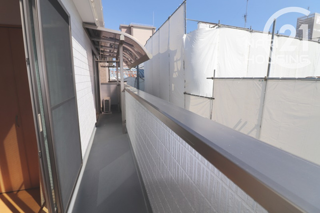 【バルコニー】 | 羽村市神明台2丁目　中古戸建 | 日当たり良好なバルコニー