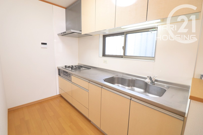 【キッチン】 | 羽村市神明台2丁目　中古戸建 | お料理しやすいシステムキッチン