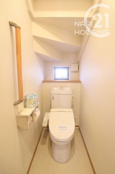 【トイレ】 | 羽村市神明台2丁目　中古戸建 | ウォシュレット付きトイレ