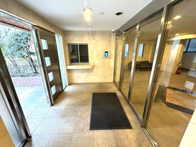 【エントランス】 | ラグジュアリーアパートメント三田慶大前