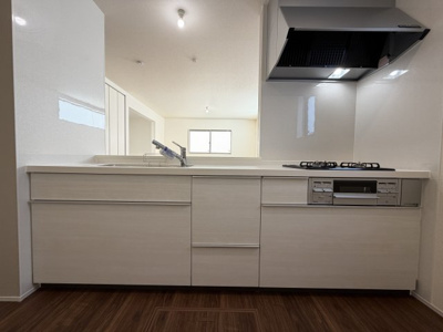 【キッチン】 | うるま市田場（全4棟）1号棟 | 1号棟　使いやすいシステムキッチン♪