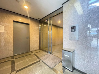 【エントランス】 | ハルフィー江坂