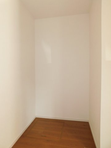 名古屋市瑞穂区雁道町１丁目の新築一戸建の収納|◇ウォークインクローゼット◇　　家族の洋服など大容量収納できます♪