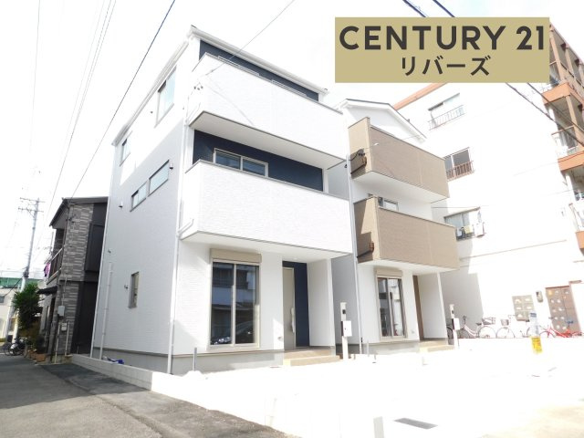 名古屋市瑞穂区雁道町１丁目の新築一戸建の外観|☆２号棟☆　　新価格！！いつでも見学出来ます♪（お問合せ当日、平日、水曜、夜間でもＯＫ）　開放感のある角地！　都市型３階建！　広いＬＤＫ１８．２帖！　駐車並列２台ＯＫ　教育施設、スーパーなど周辺充実♪