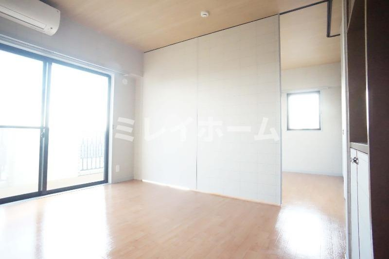 南雪谷サンハイツの居間・リビング