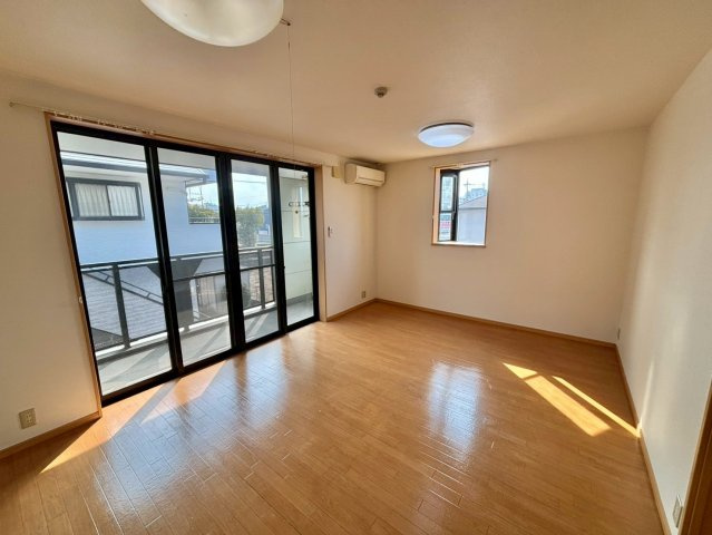 ル・ソレイユ細江Ⅰの居間・リビング