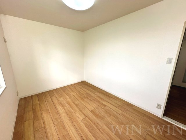 ビューラー野依 Bの寝室|イメージ（同建物内・同間取りの写真）