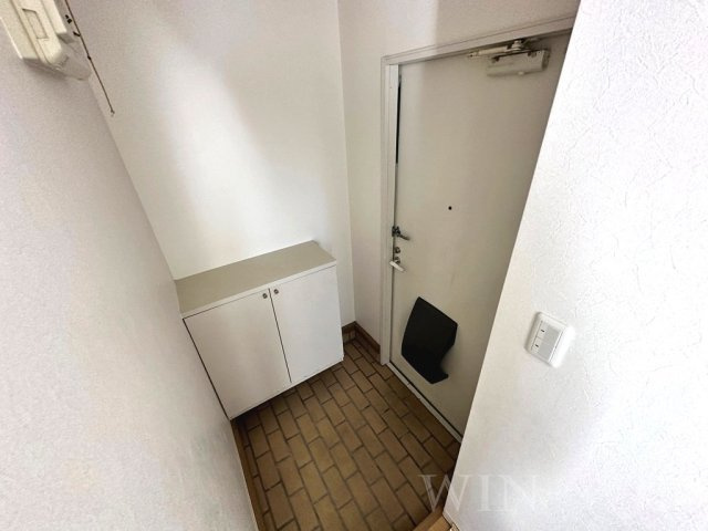 ビューラー野依 Bの玄関|イメージ（同建物内・同間取りの写真）