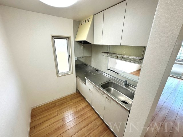 ビューラー野依 Bのキッチン|イメージ（同建物内・同間取りの写真）