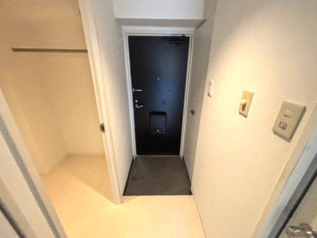 ホープ芦屋の玄関