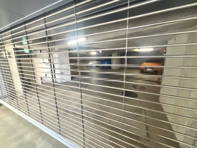 ホープ芦屋の駐車場