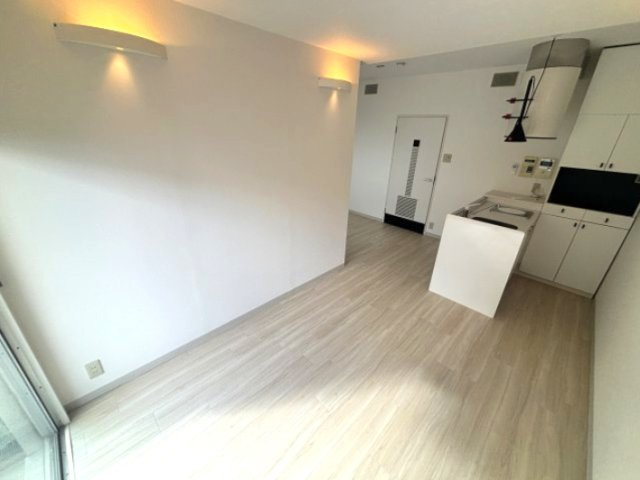 ホープ芦屋の居間・リビング