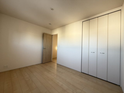 【洋室】 | うるま市田場（全4棟）2号棟 | 2号棟　洋室6帖＋CL付き♪