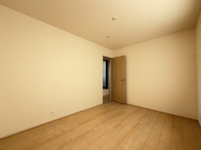 【洋室】 | うるま市田場（全4棟）2号棟 | 2号棟　洋室＋CL付き♪