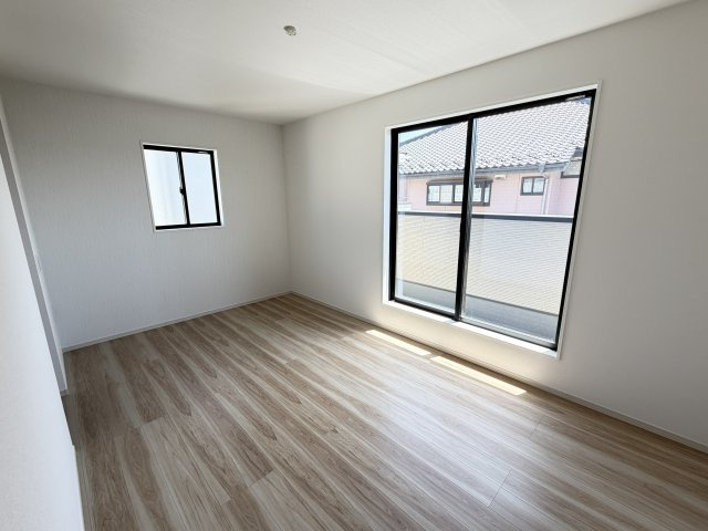 アーバンスタイル前橋市北代田町2期　2号棟の洋室|２階洋室３です