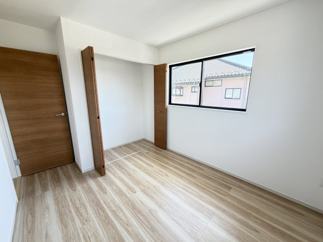 アーバンスタイル前橋市北代田町2期　2号棟の収納|２階洋室4収納です。
