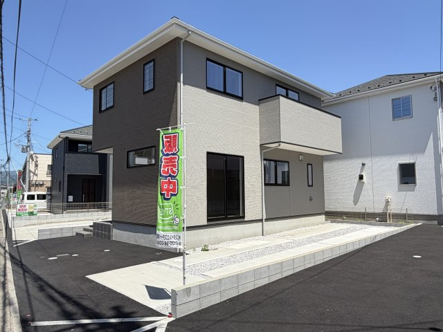 アーバンスタイル前橋市北代田町2期　2号棟の駐車場|駐車場もキレイに整備されています。2台駐車可能です。